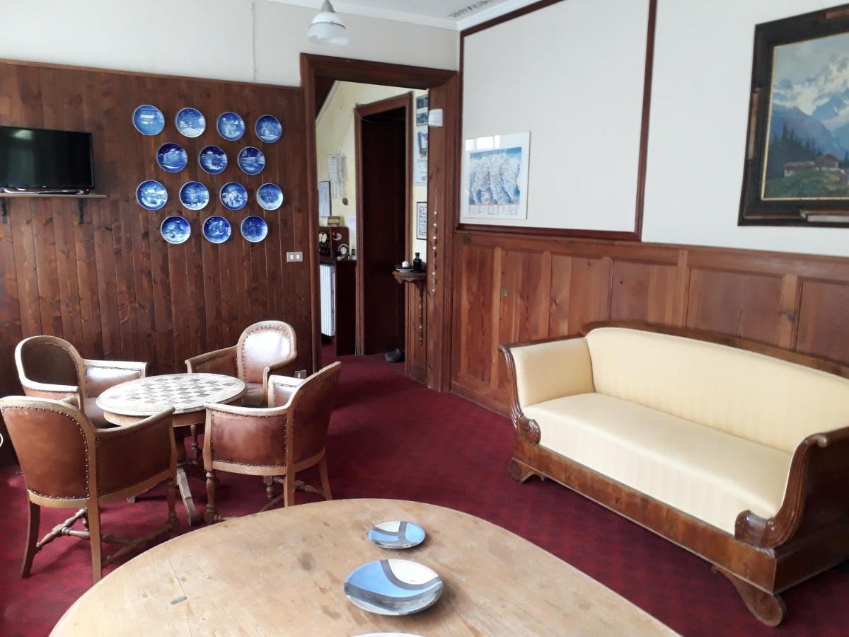Hotel Villa Tedaldi Гресоне Сен Жан Екстериор снимка
