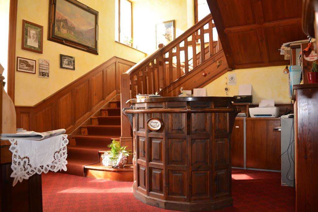 Hotel Villa Tedaldi Гресоне Сен Жан Екстериор снимка